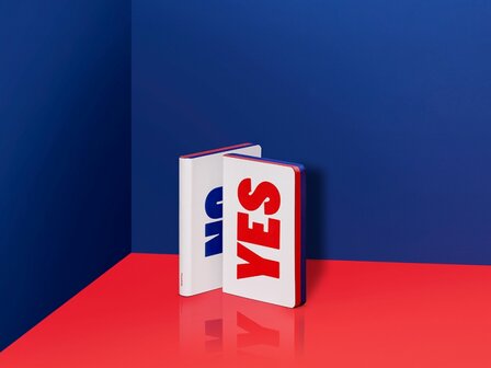 Notitieboek A6 - Yes - No, zacht leer, blauwe en rode tekst